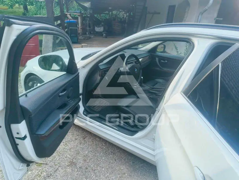 2011 BMW 330