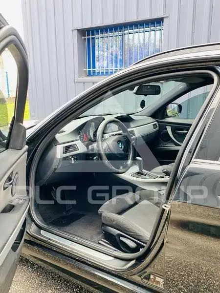 2011 BMW 330
