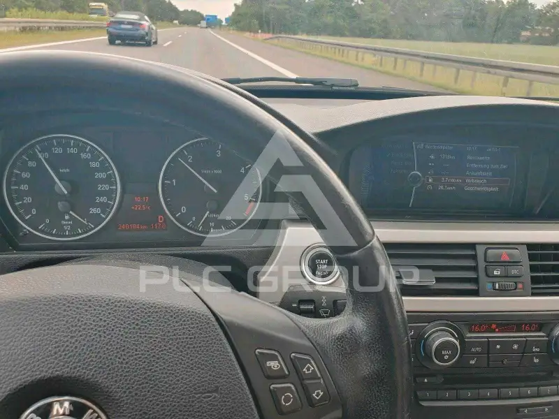 2011 BMW 330