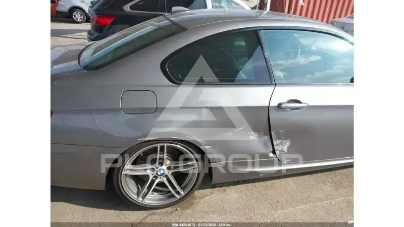 2011 BMW 330