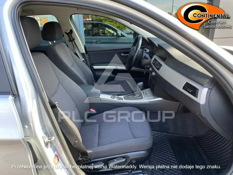 2011 BMW 330