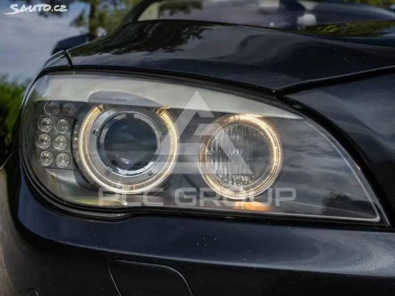 2011 BMW 330