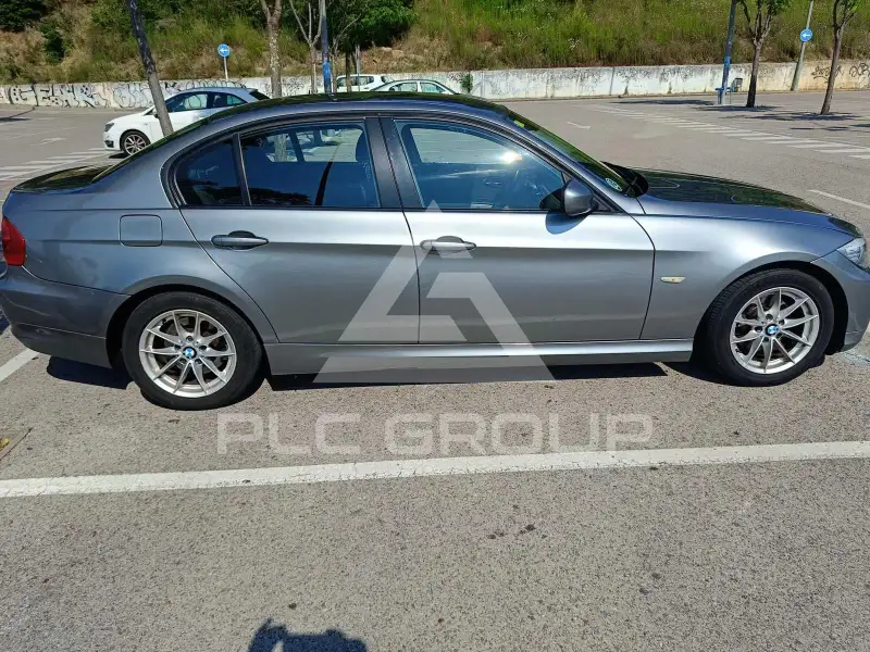 2011 BMW 330