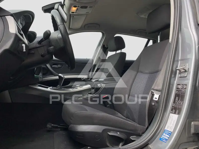 2011 BMW 330