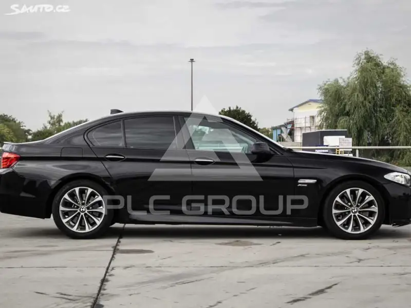2011 BMW 330