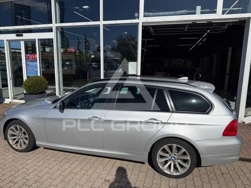 2011 BMW 330