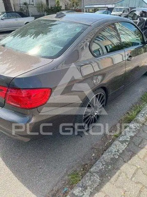 2011 BMW 330