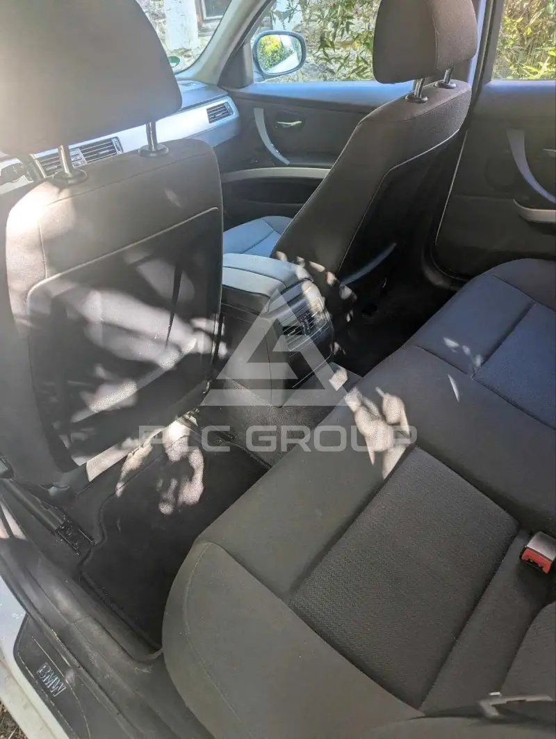 2011 BMW 330