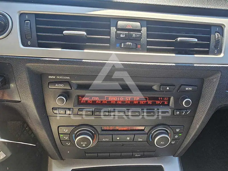 2011 BMW 330
