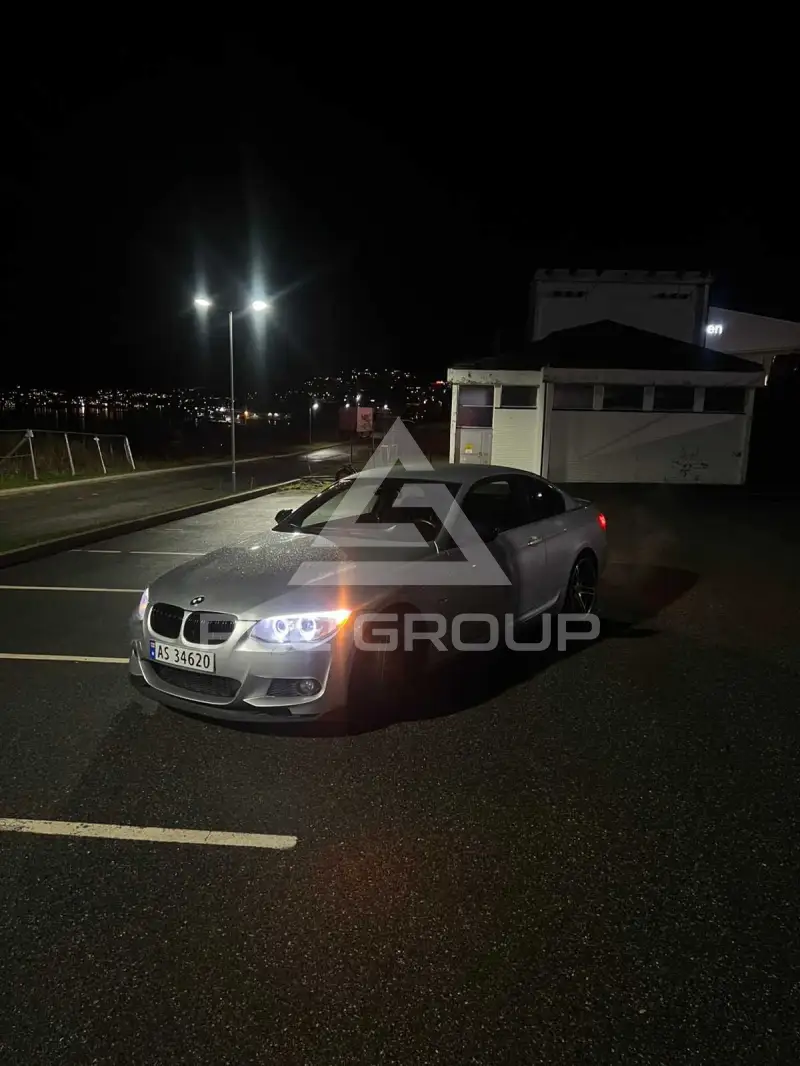 2011 BMW 330