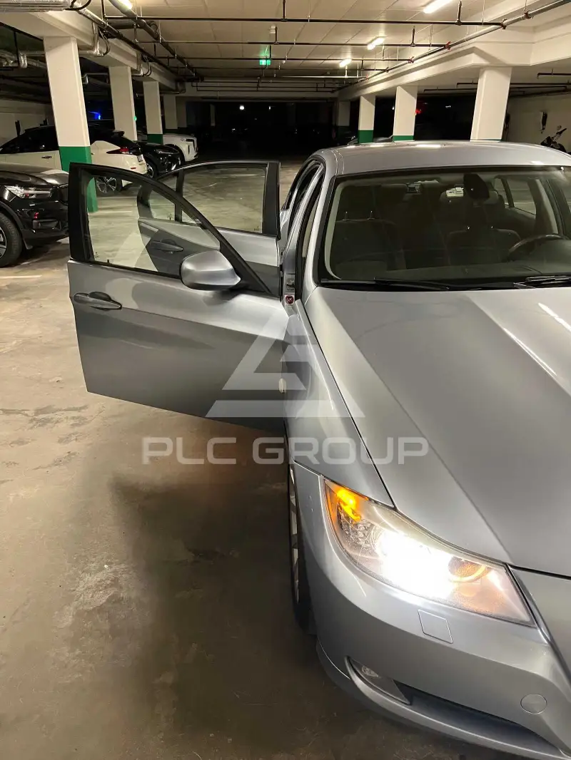 2011 BMW 330
