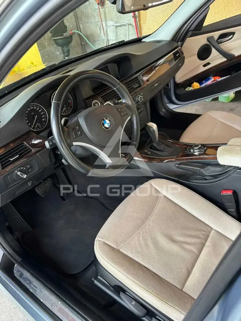 2011 BMW 330