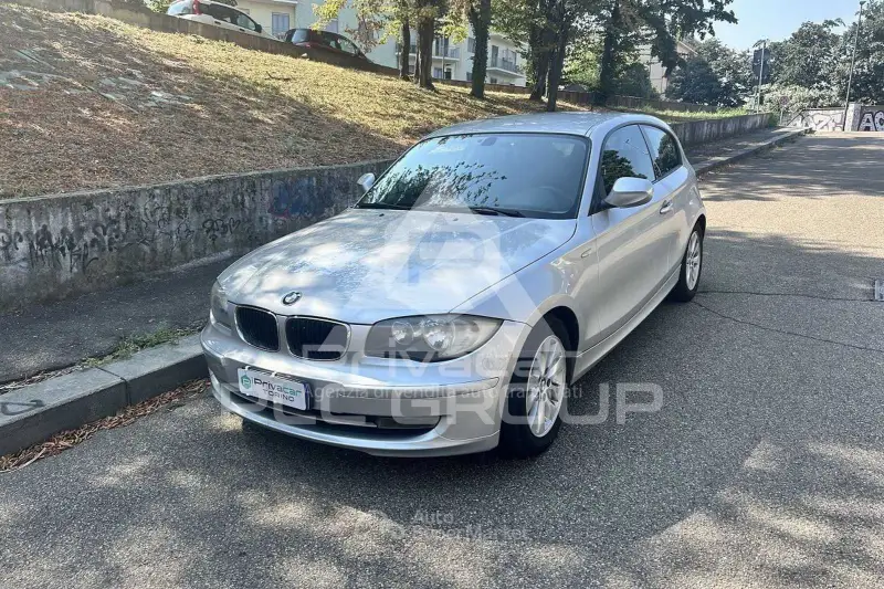 2011 BMW 120