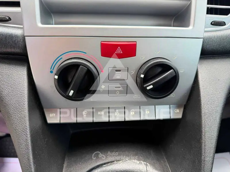 2011 Lancia YPSILON