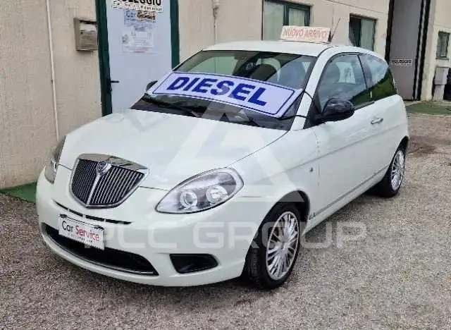 2011 Lancia YPSILON