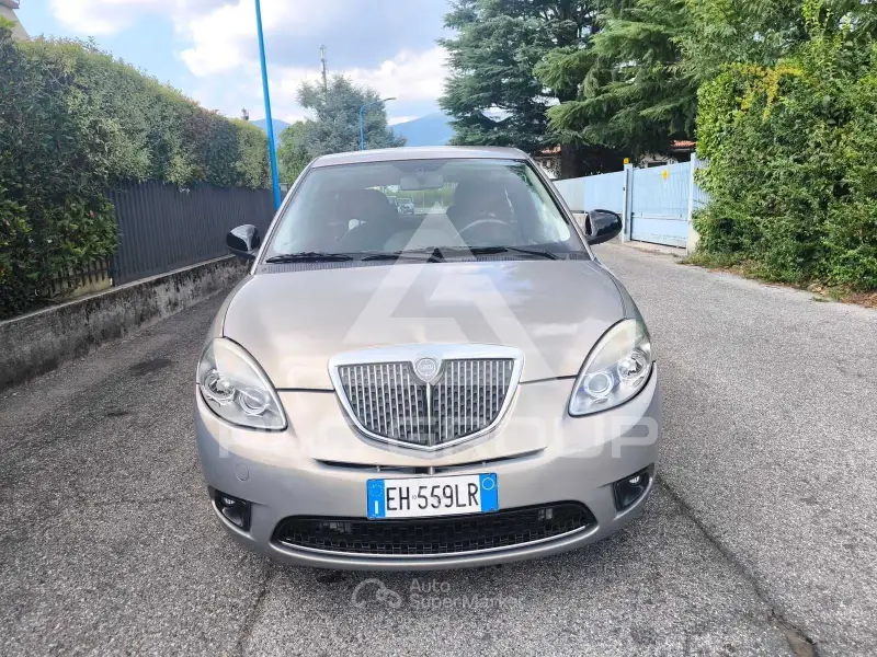 2011 Lancia YPSILON