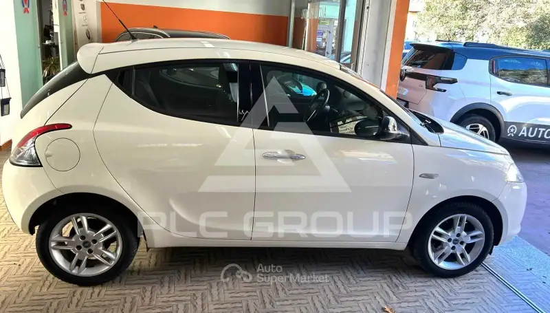 2011 Lancia YPSILON