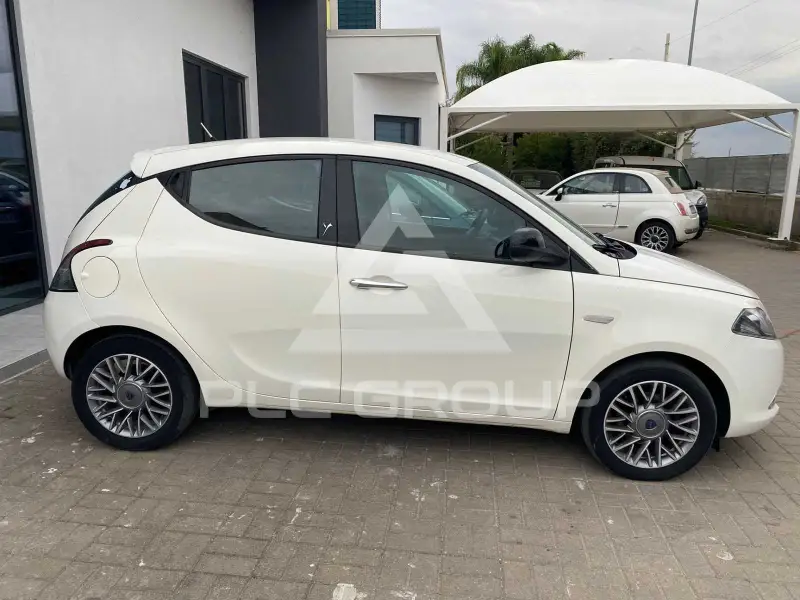 2011 Lancia YPSILON