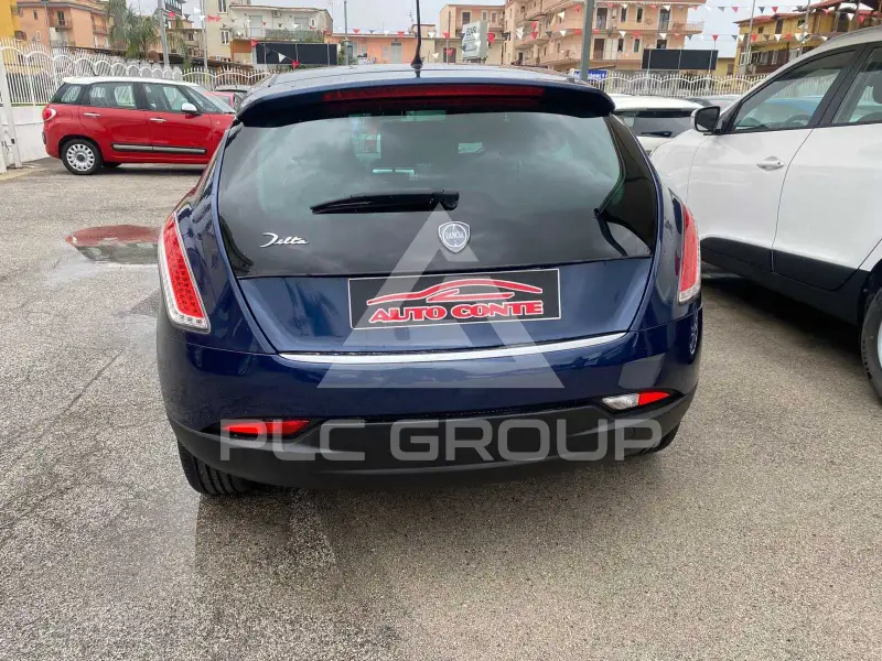 2011 Lancia Delta