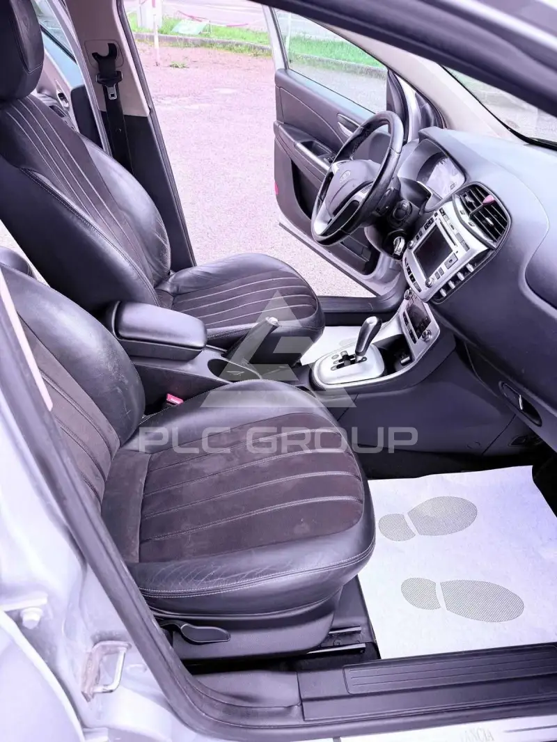 2011 Lancia Delta