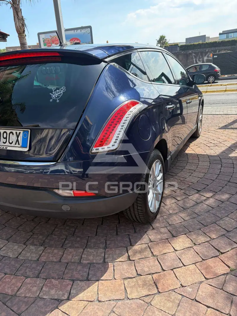 2011 Lancia Delta