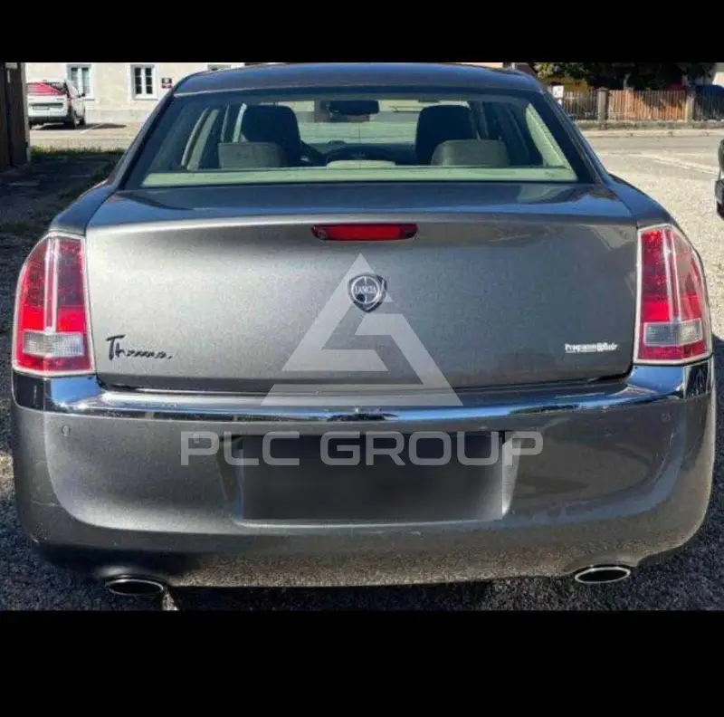 2011 Lancia Thema