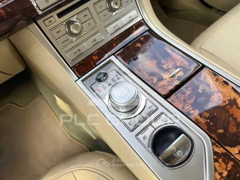 2011 Jaguar XF
