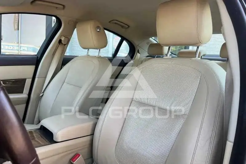 2011 Jaguar XF