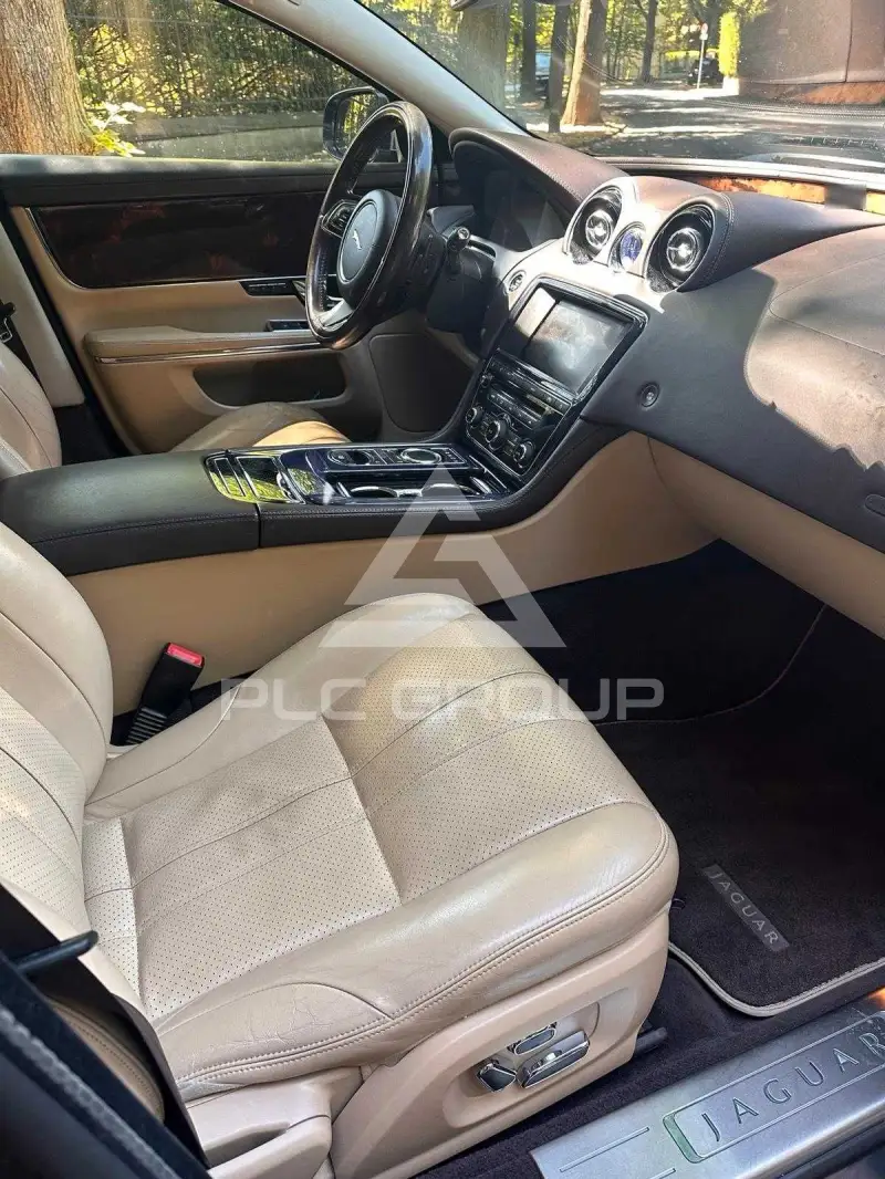 2011 Jaguar XJ
