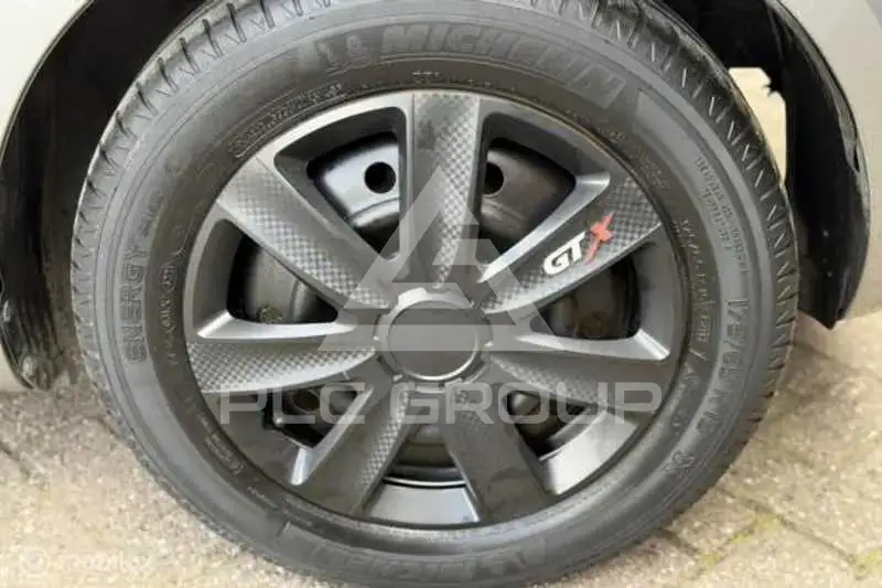 2011 Suzuki SWIFT