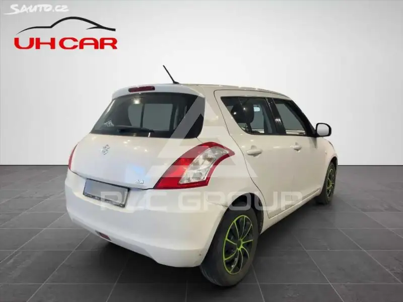 2011 Suzuki SWIFT