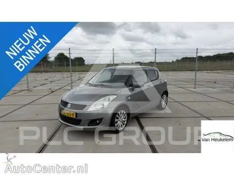2011 Suzuki SWIFT