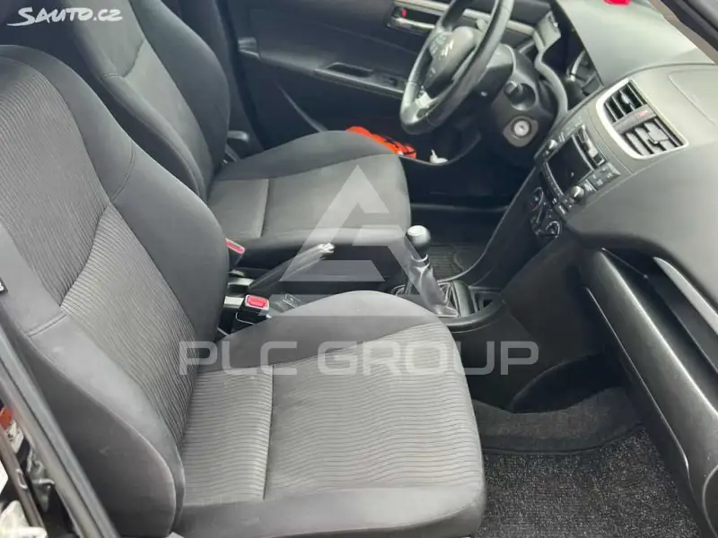 2011 Suzuki SWIFT
