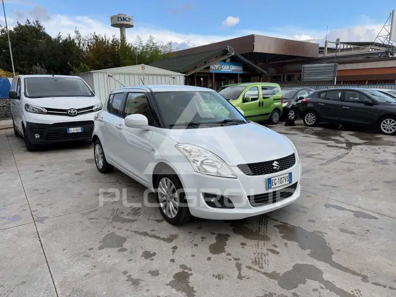 2011 Suzuki SWIFT