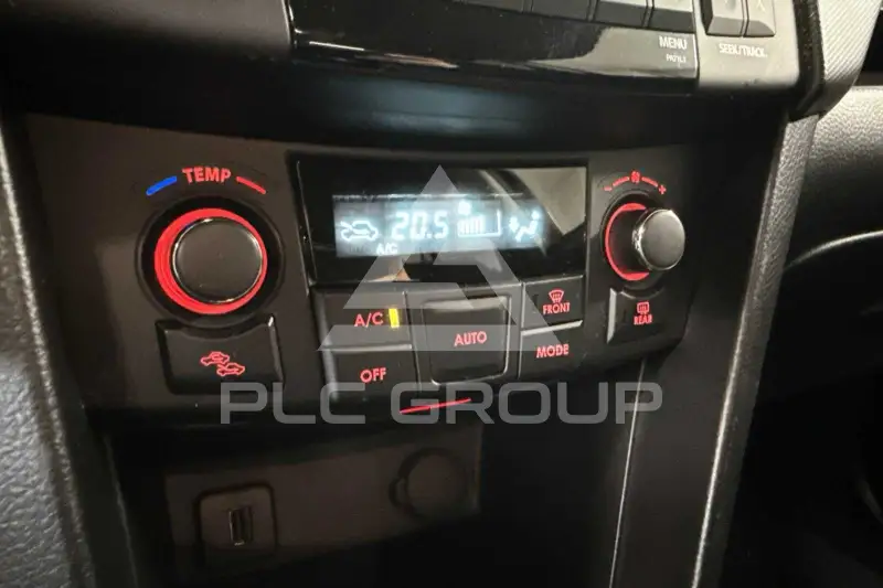 2011 Suzuki SWIFT