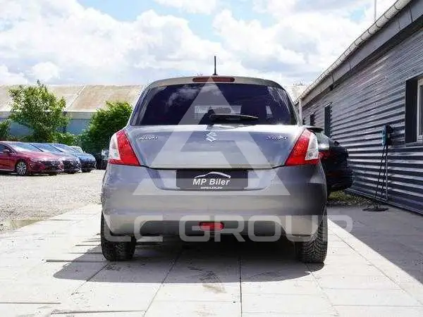 2011 Suzuki SWIFT