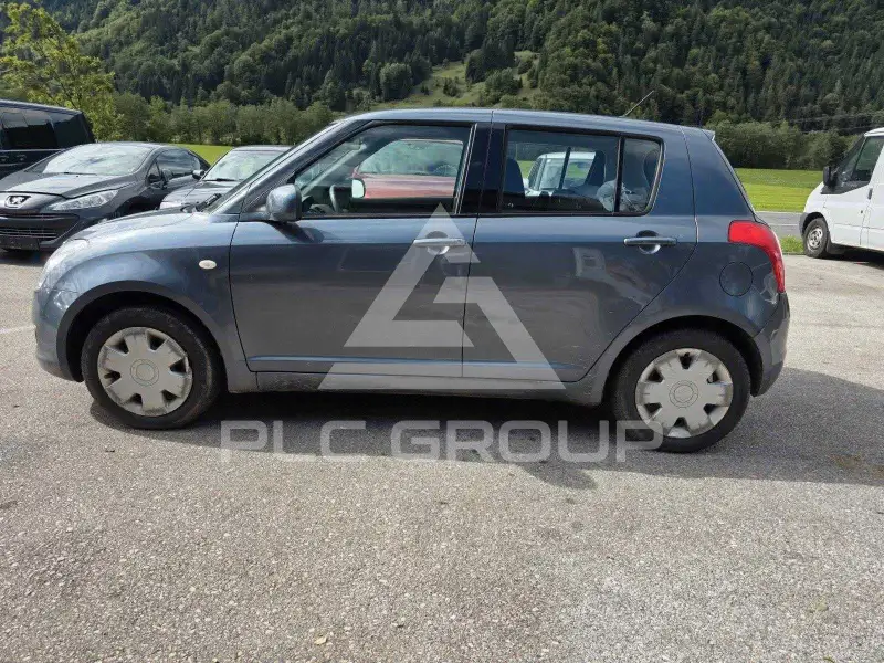 2011 Suzuki SWIFT