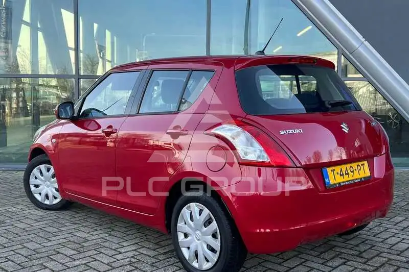 2011 Suzuki SWIFT