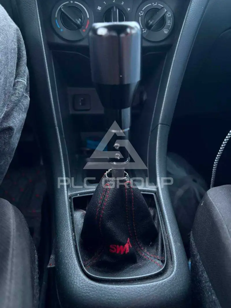 2011 Suzuki SWIFT