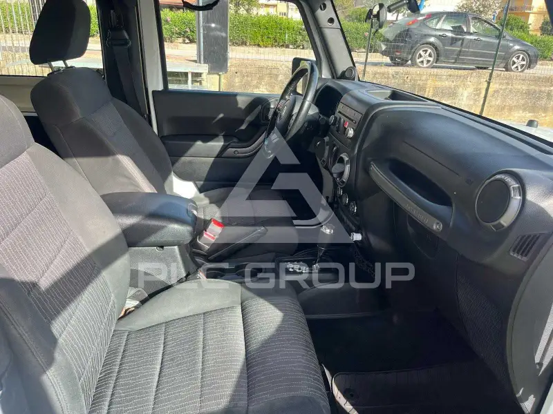 2011 Jeep WRANGLER