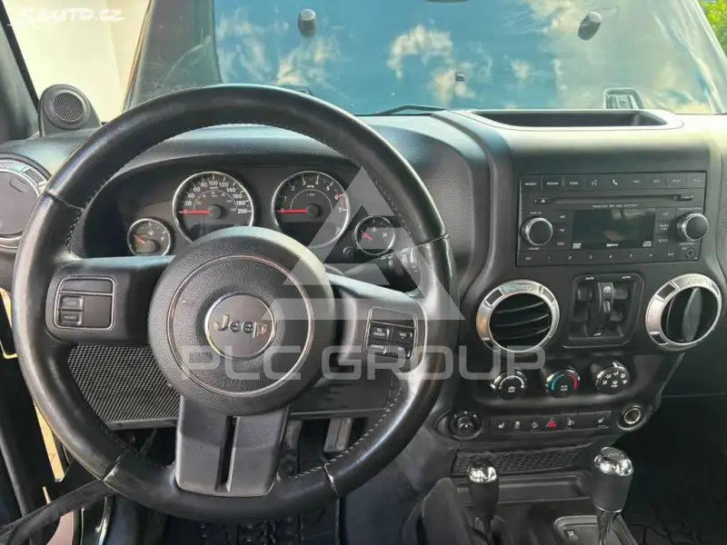 2011 Jeep WRANGLER