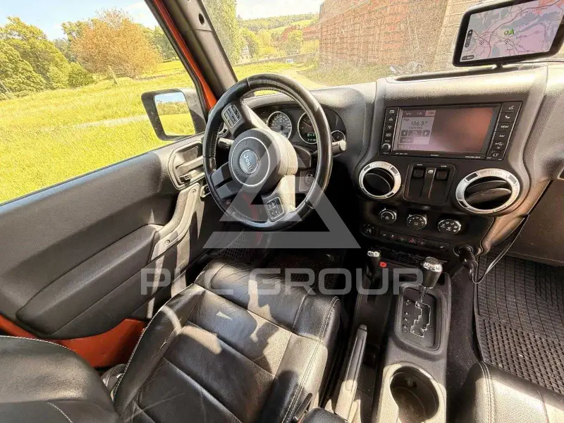 2011 Jeep WRANGLER