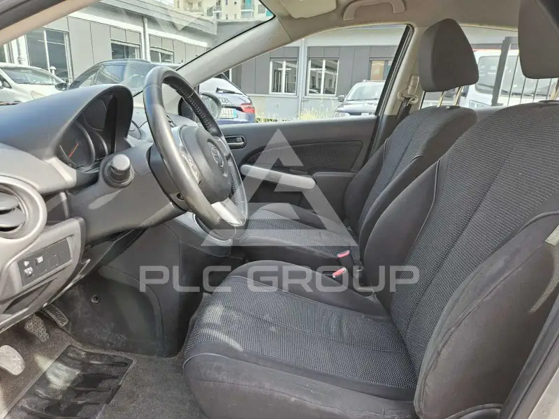 2011 Mazda 2 (Demio)