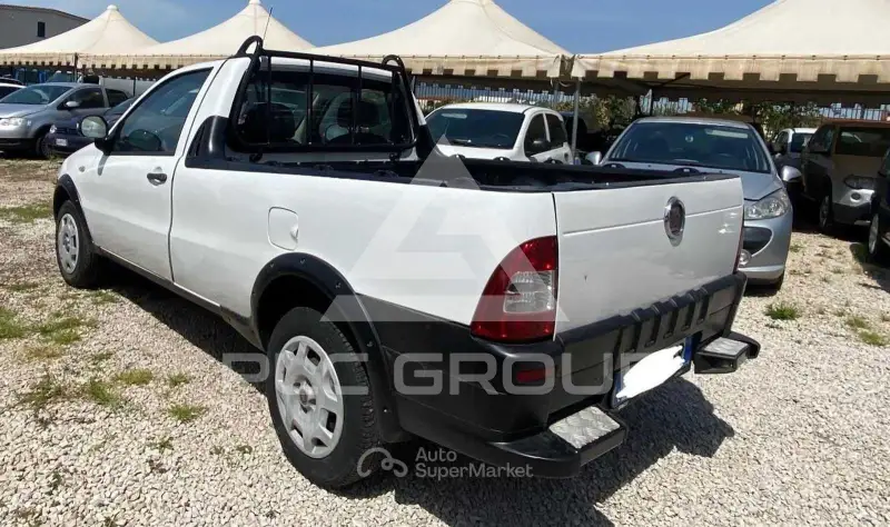 2011 Fiat Strada