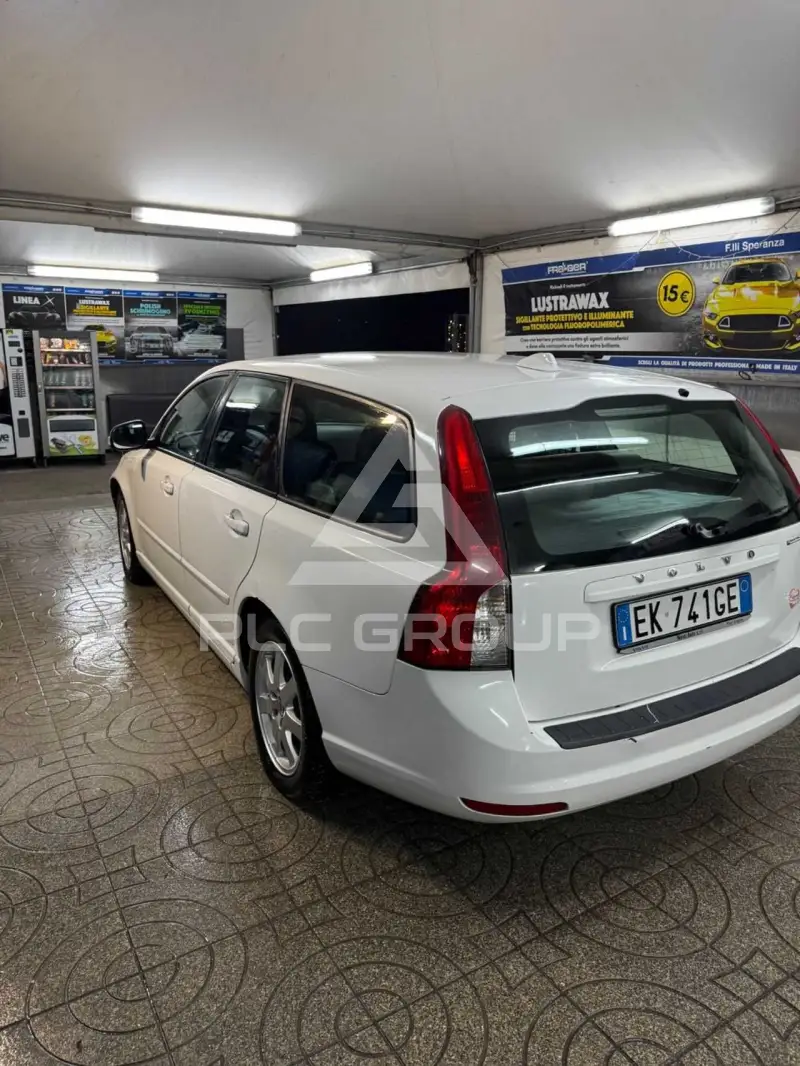 2011 Volvo V50