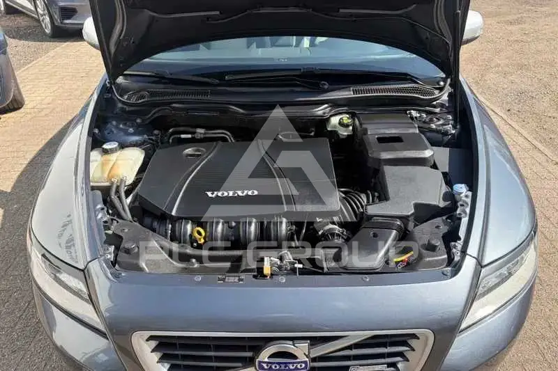 2011 Volvo V50
