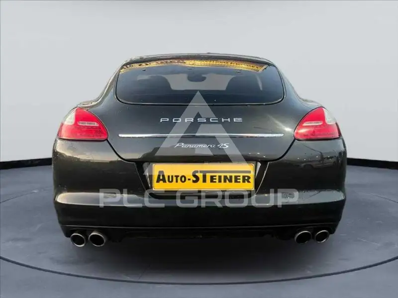 2011 Porsche Panamera