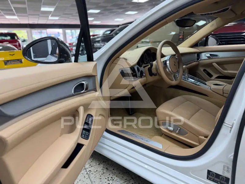 2011 Porsche Panamera
