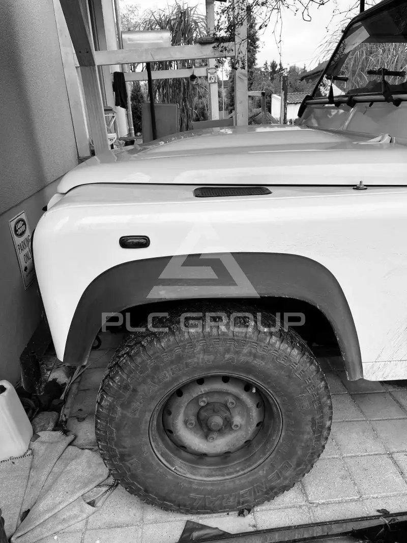 2011 Land Rover DEFENDER