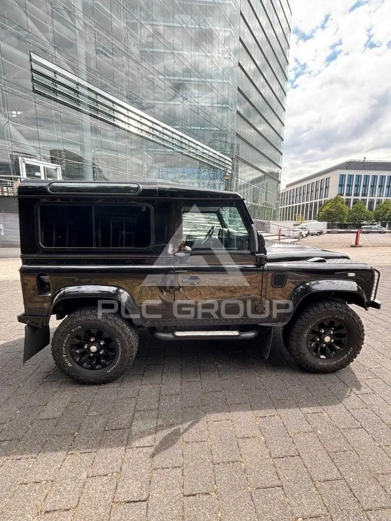 2011 Land Rover DEFENDER